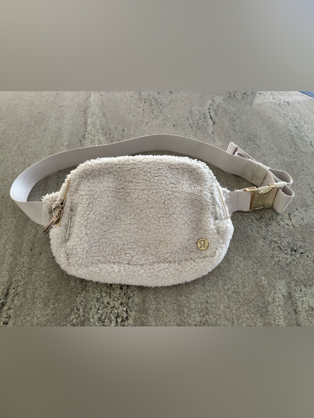 Lululemon Everywhere Fleece Belt Bag Crossbody 2L Large